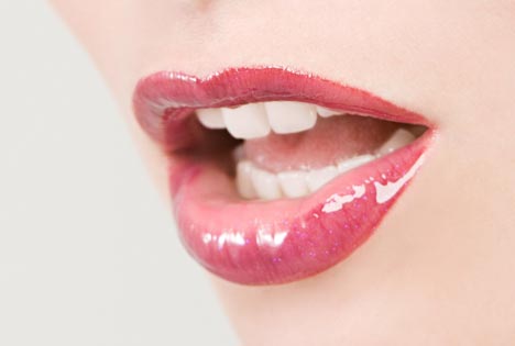 Free High Tech Cosmetics Instant Volume Lip Colour