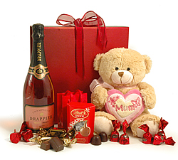 Love You Mum - Champagne Gift Box 