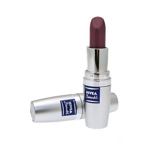 Free Nivea super moisturising lipstick